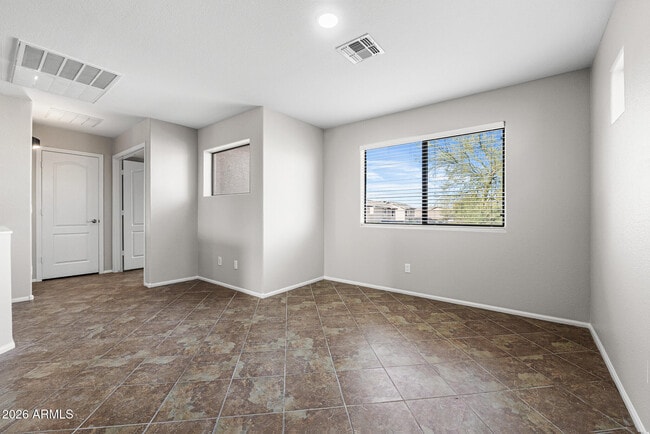 Building Photo - 7911 S 47th Ln