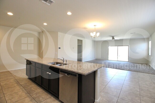 Building Photo - 2455 E Alida Dr