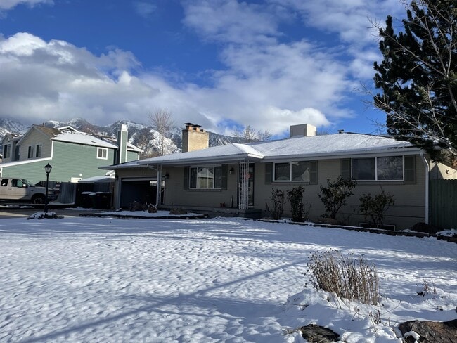 Building Photo - 1736 E Tramway Dr