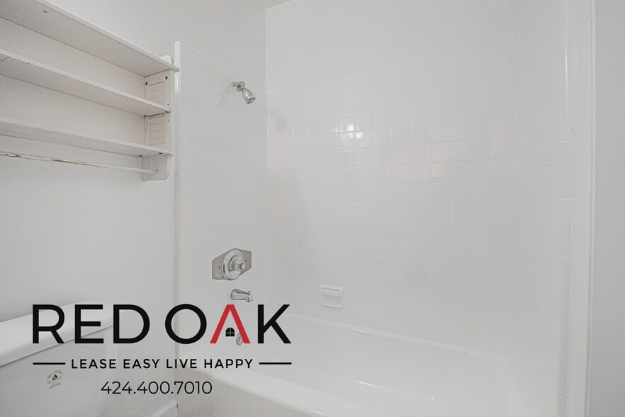 Building Photo - 439 S Catalina St