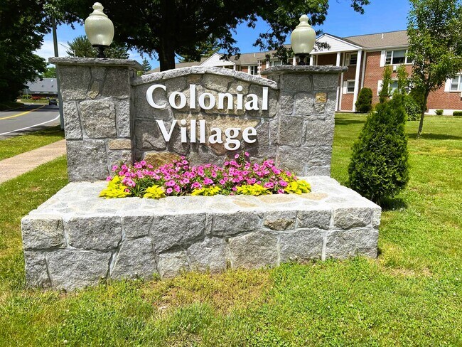 Primary Photo - 161 Salmon Brook Dr