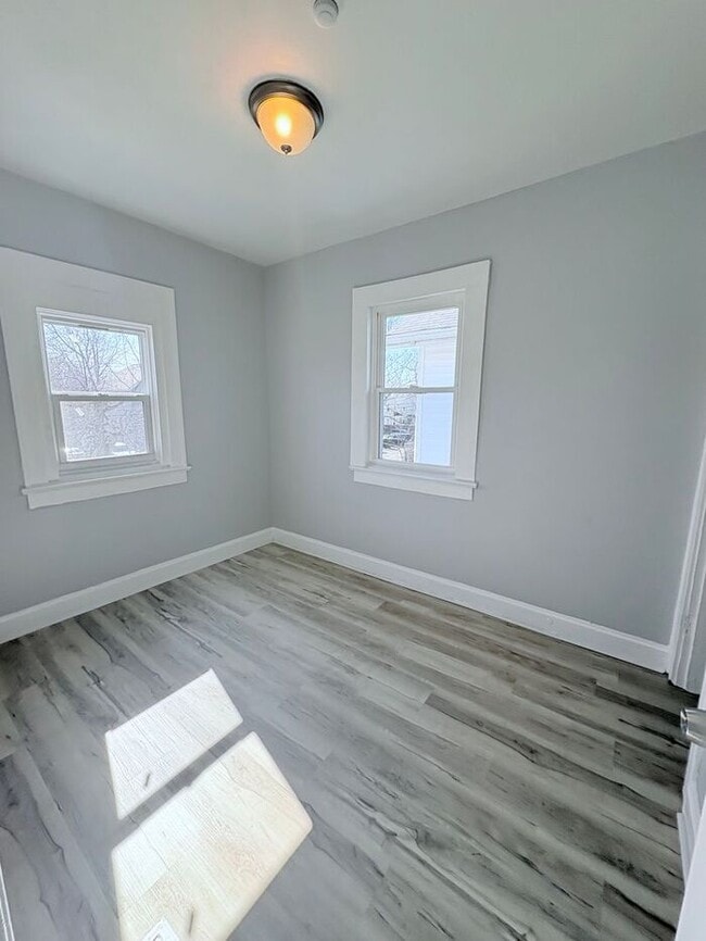 Building Photo - Charming 3 beds 1 baths in Columbus!