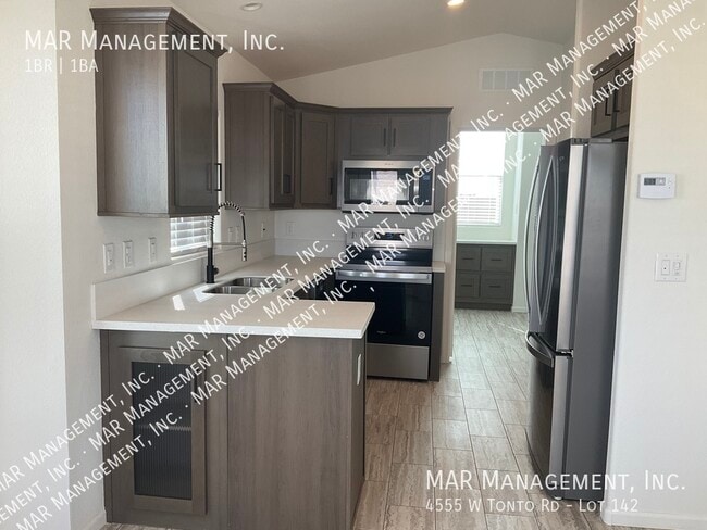 Building Photo - 4555 W Tonto Rd