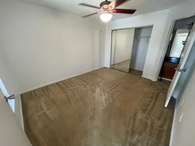 Building Photo - 409 Fountainhead Cir
