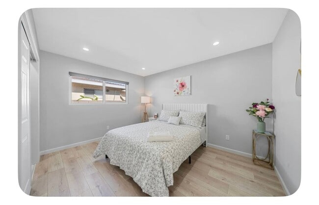 Building Photo - Fully Furnished Remodeled Home in Garden G...