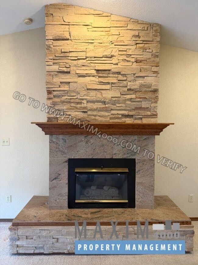 Building Photo - 3530 Ponderosa Way