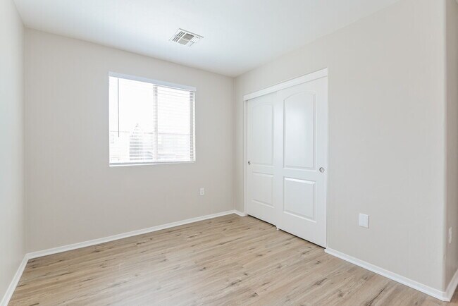 Building Photo - 14364 S Camino El Galan