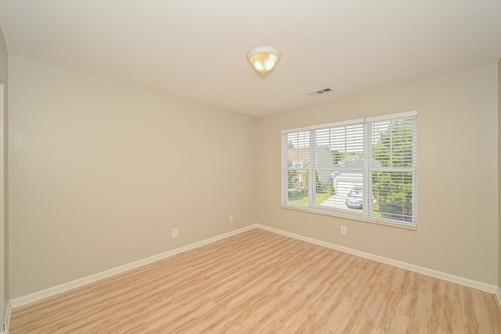 Building Photo - 2145 Erin Ln