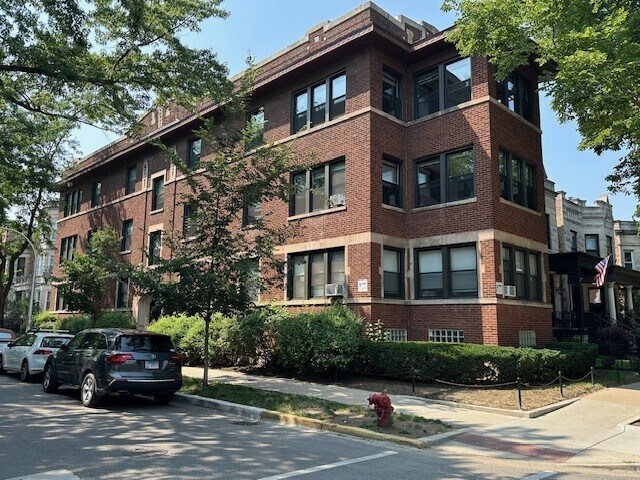 Primary Photo - 1400 W Summerdale Ave