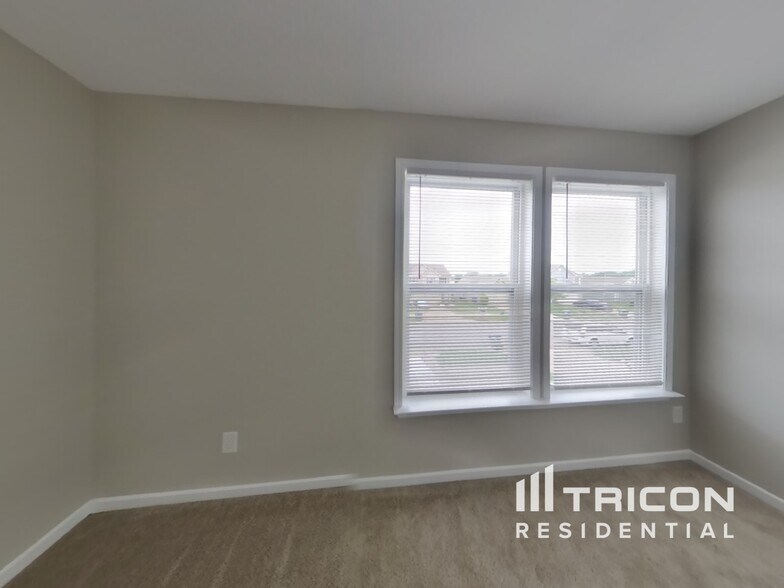 Building Photo - 1447 Pencross Ln