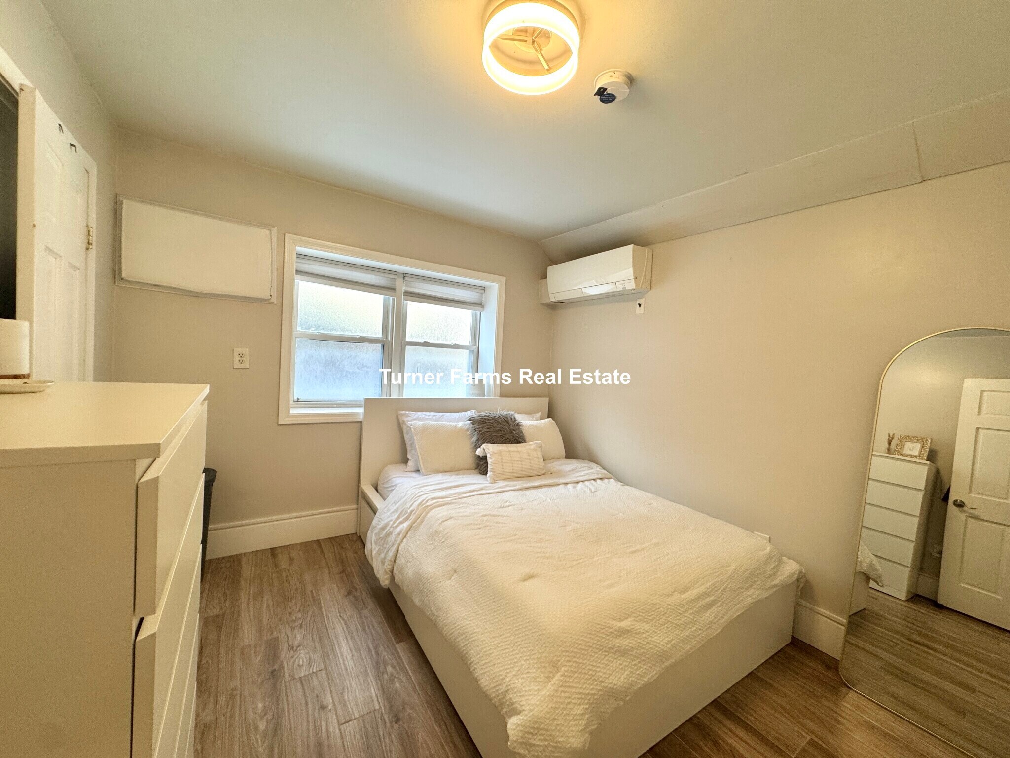 Building Photo - 91 Hudson St