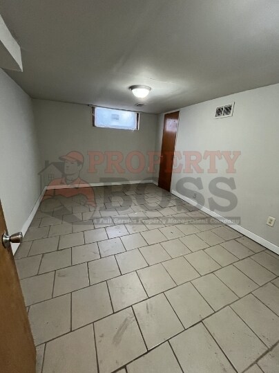 Building Photo - 803 Pierce St