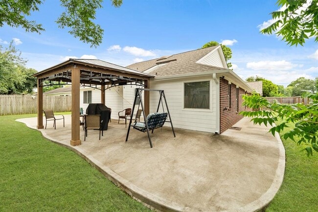 Building Photo - 703 Canyon Garden Dr