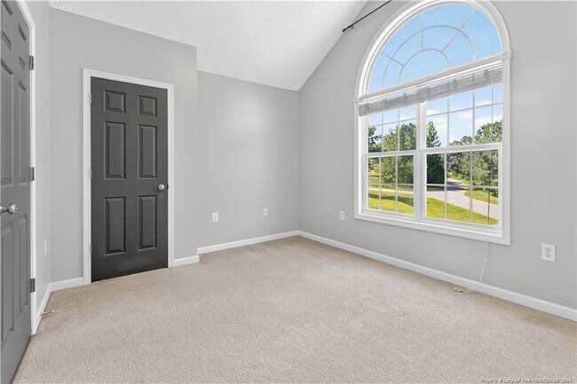 Building Photo - 278 Oakmont Dr