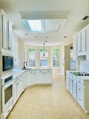 Building Photo - 7213 Fair Valley Way