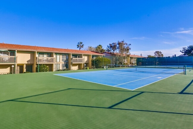 Building Photo - 453 S Sierra Ave