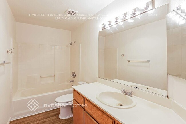 Building Photo - 3906 Marsh Way