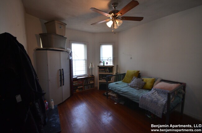 Building Photo - 26 Haskell St