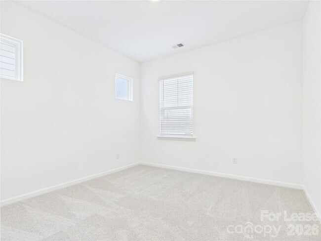 Building Photo - 5511 Wolfpack Aly