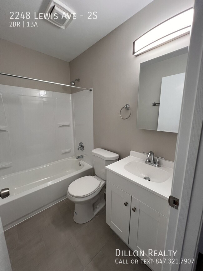 Building Photo - 2248 Lewis Ave