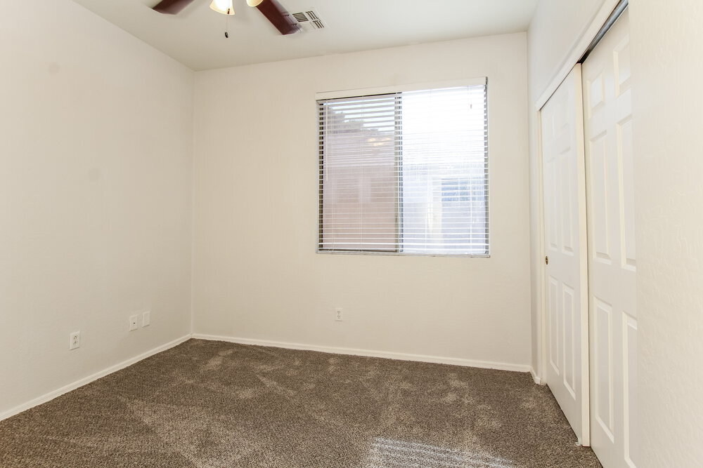 Building Photo - 15248 W Port Royale Ln