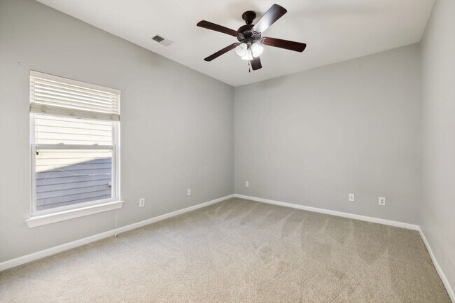 Building Photo - 524 Pennystone Dr