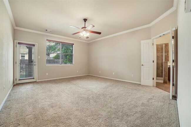 Building Photo - 340 Grafton Ln