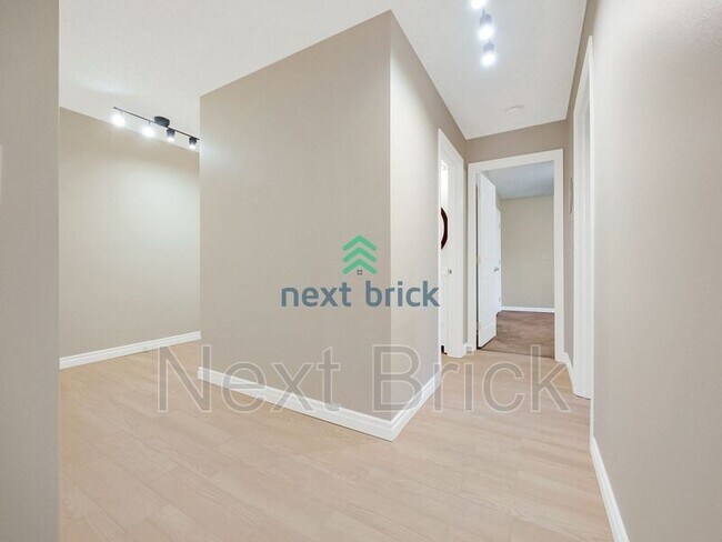 Building Photo - 5021 Ripley Ln N