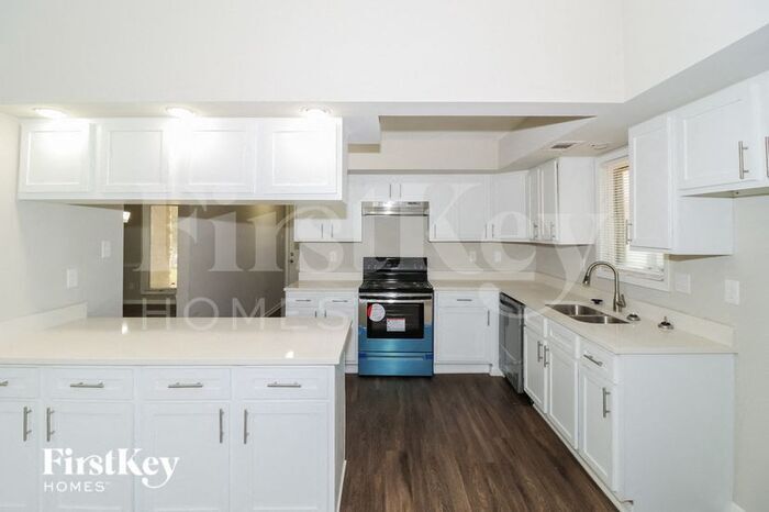 Building Photo - 5202 Wren Cove