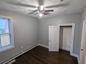 Building Photo - 37 Royal St