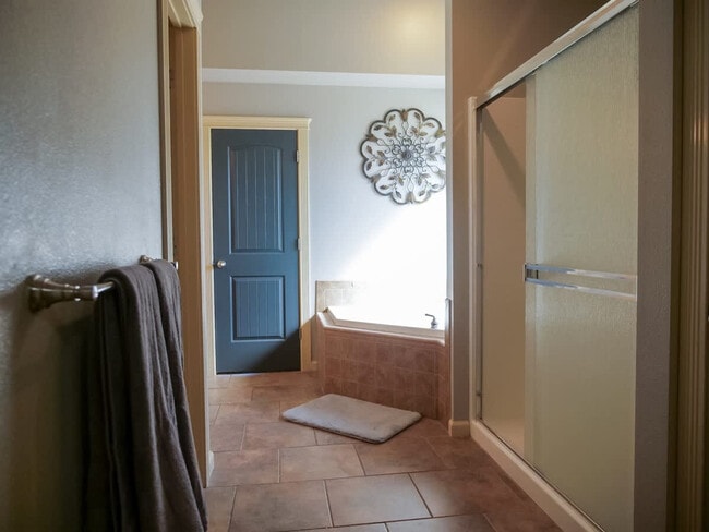 Building Photo - 151 Cub St W