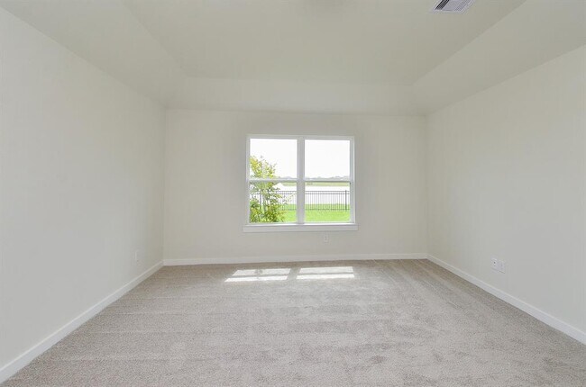 Building Photo - 4656 Peony Grn Dr