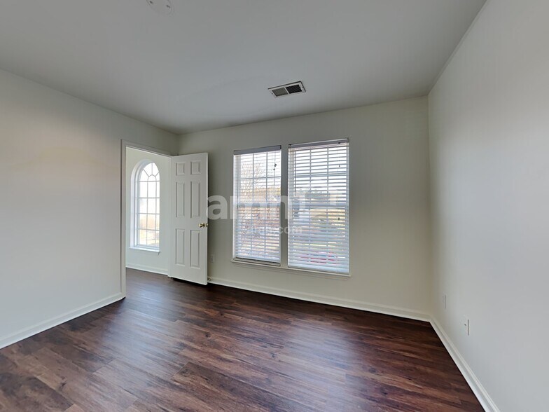 Building Photo - 14 Beason Farm Ln