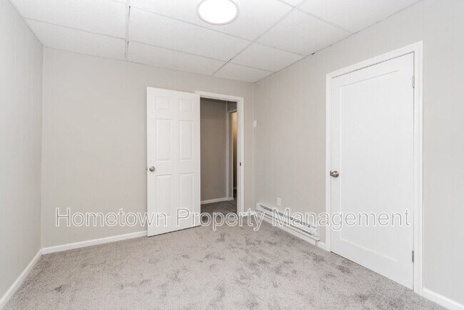 Building Photo - 608 North St