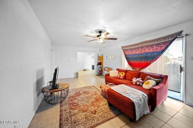 Building Photo - 801 Burgess Dr