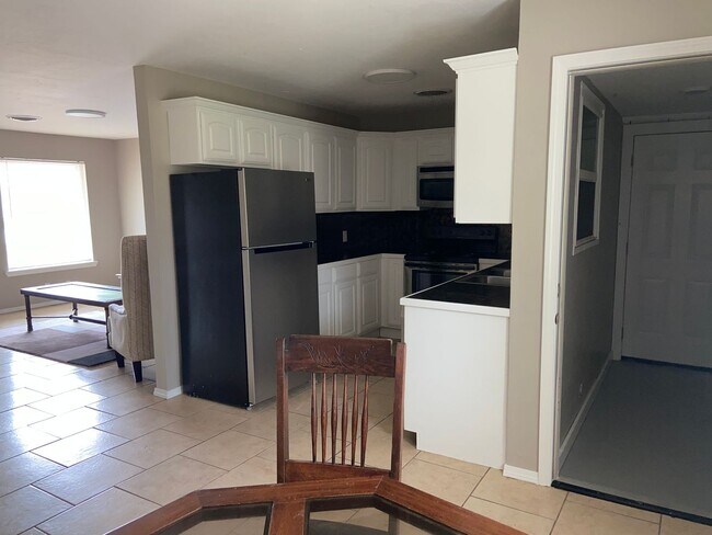 Building Photo - Ada, OK