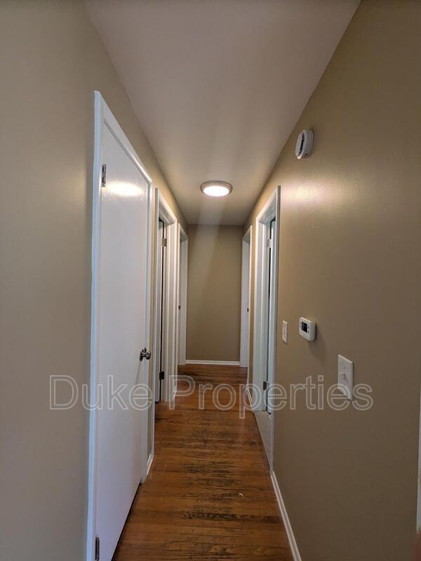 Building Photo - 261 Morrow Dr