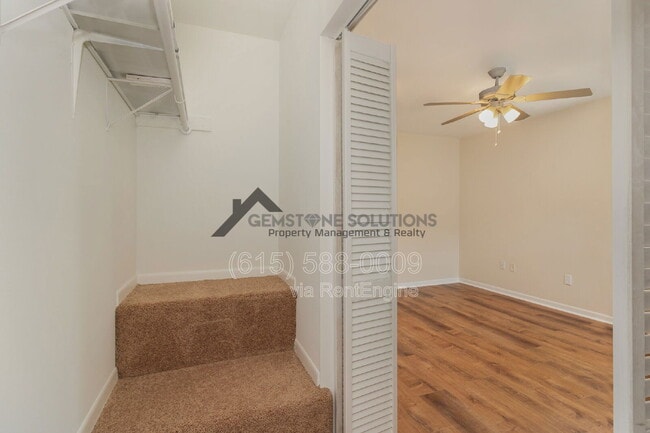 Building Photo - 404 Granville Rd