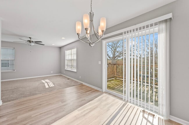 Building Photo - 7077 Hidden Green Cir