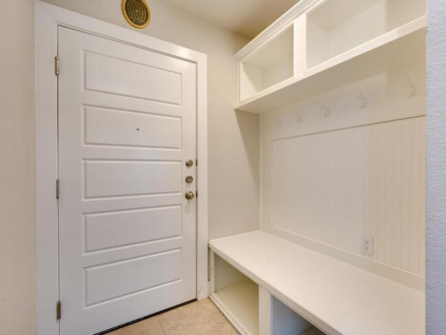 Building Photo - 305 Bridgeford Dr