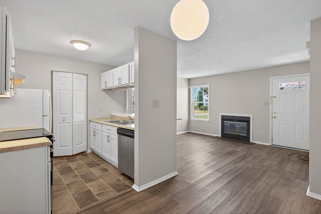 Building Photo - Call Sabrina Thomas Office at 757-767-0767...