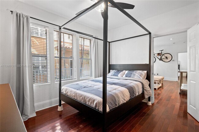 Building Photo - 1027 Pennsylvania Ave