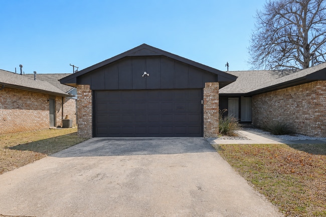 Building Photo - 4204 NW 51st St