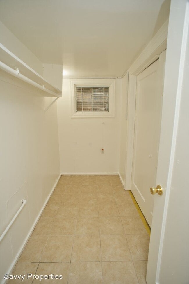 Building Photo - 1131 Pine St