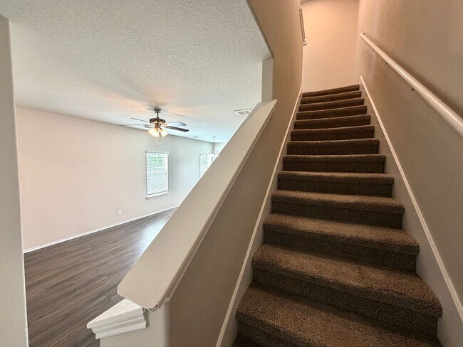 Building Photo - Luxury Townhome near Randolph AFB
