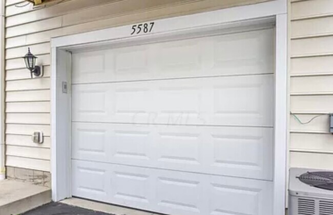 Building Photo - 5587 Bow Falls Blvd