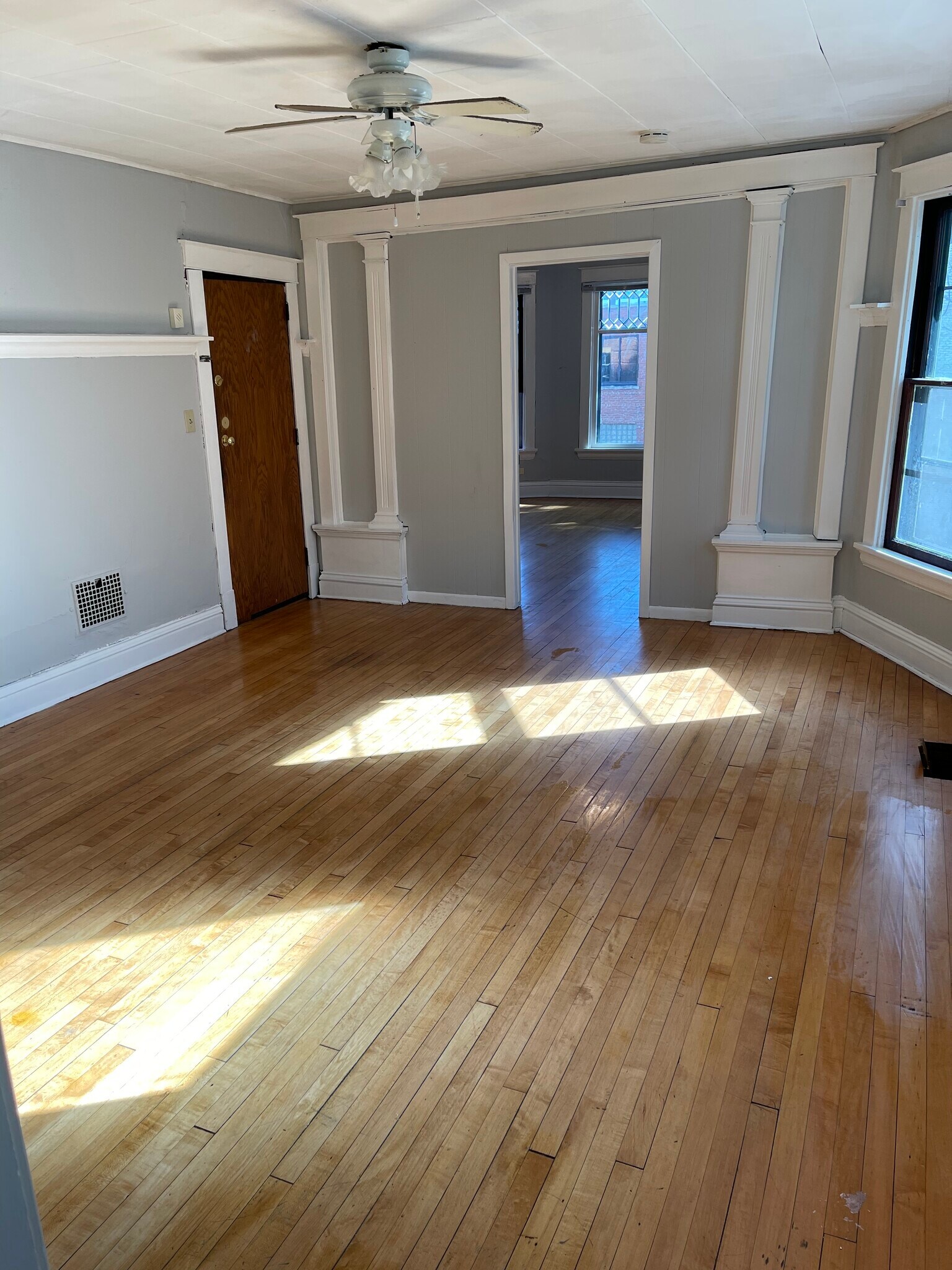 Building Photo - 110 S Blair St