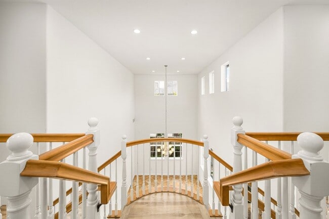 Building Photo - 17450 Bramble Ct