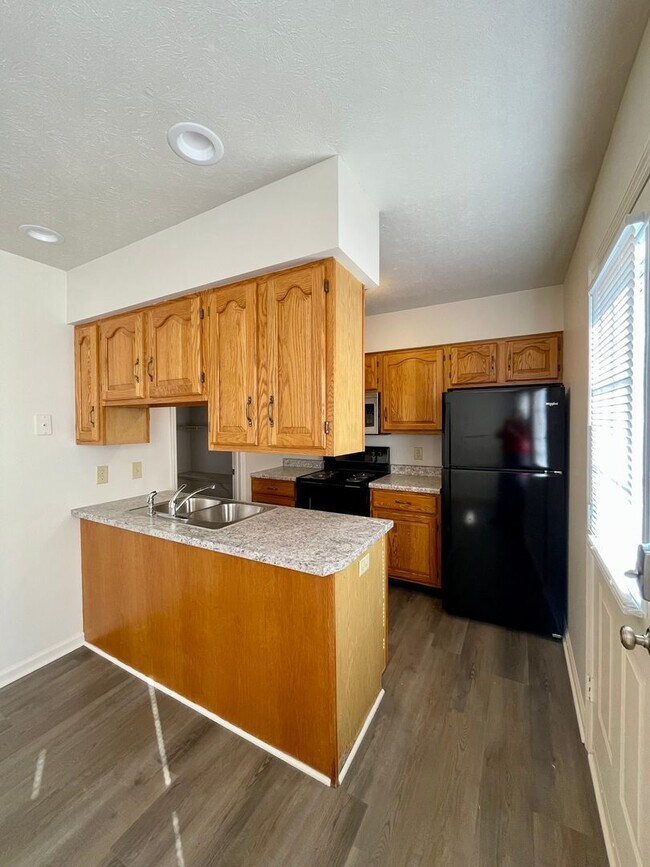 Building Photo - Apartment for Rent in Bridgewater