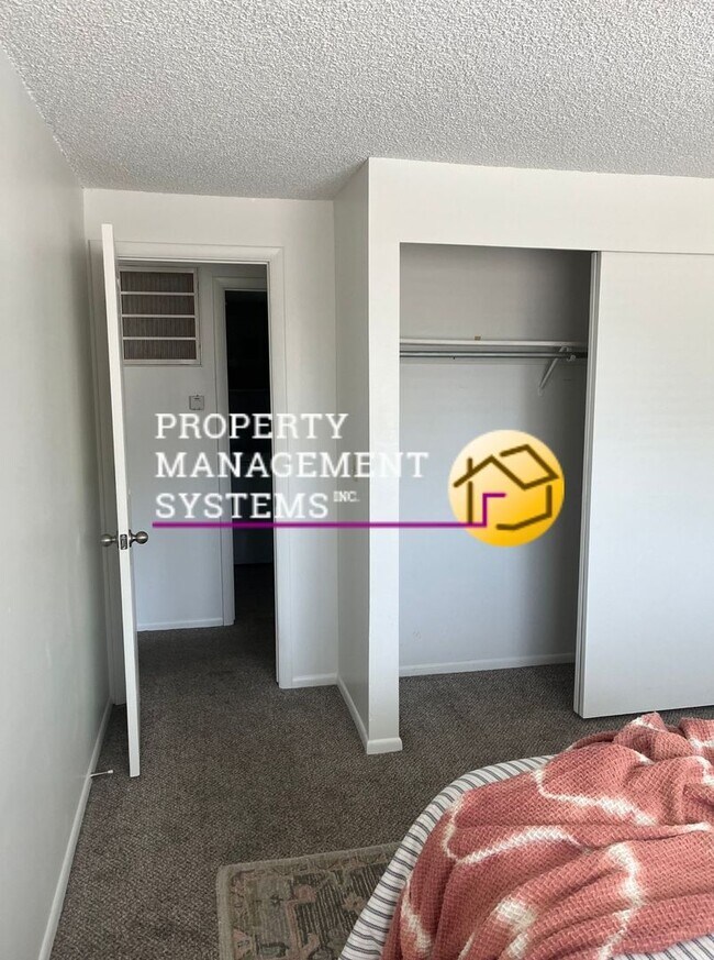 Building Photo - 2 Bedroom Millcreek Condo